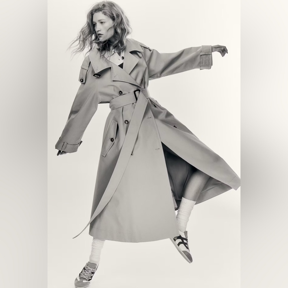 NWOT Long Classic beige Trench Coat